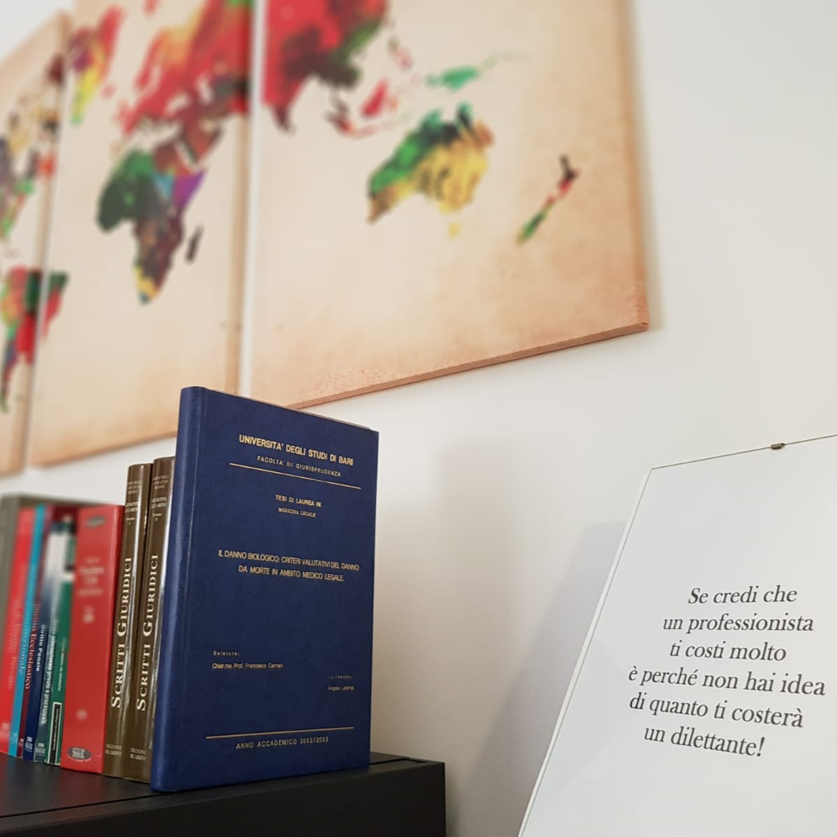 Biblioteca e tesi di laurea